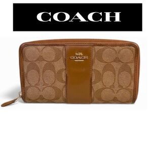 COACH Brown Zip Around Wallet, EUC